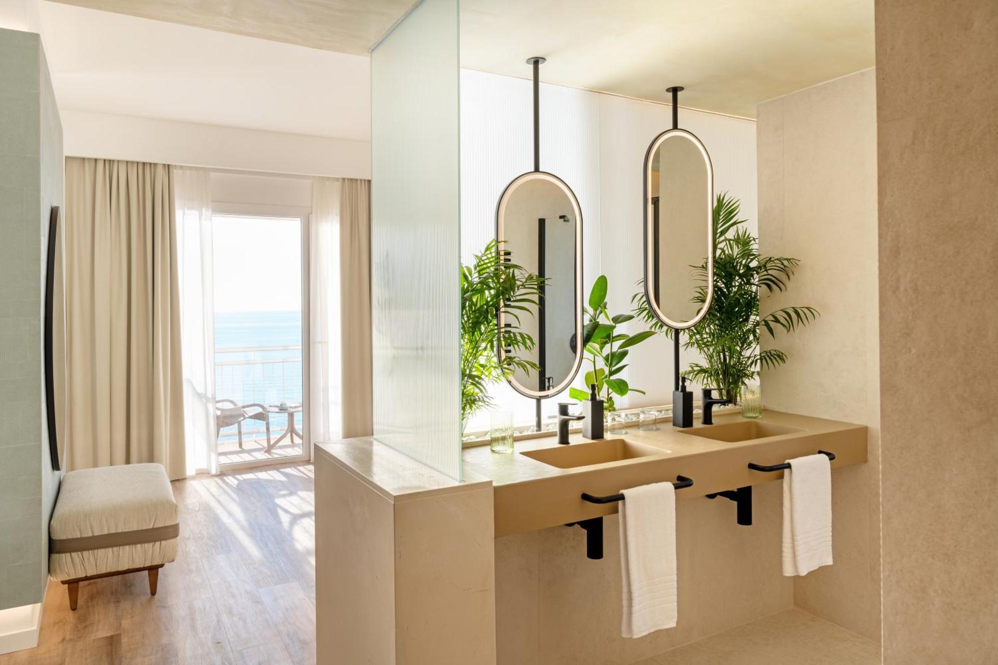 Delfino Hotel 4*