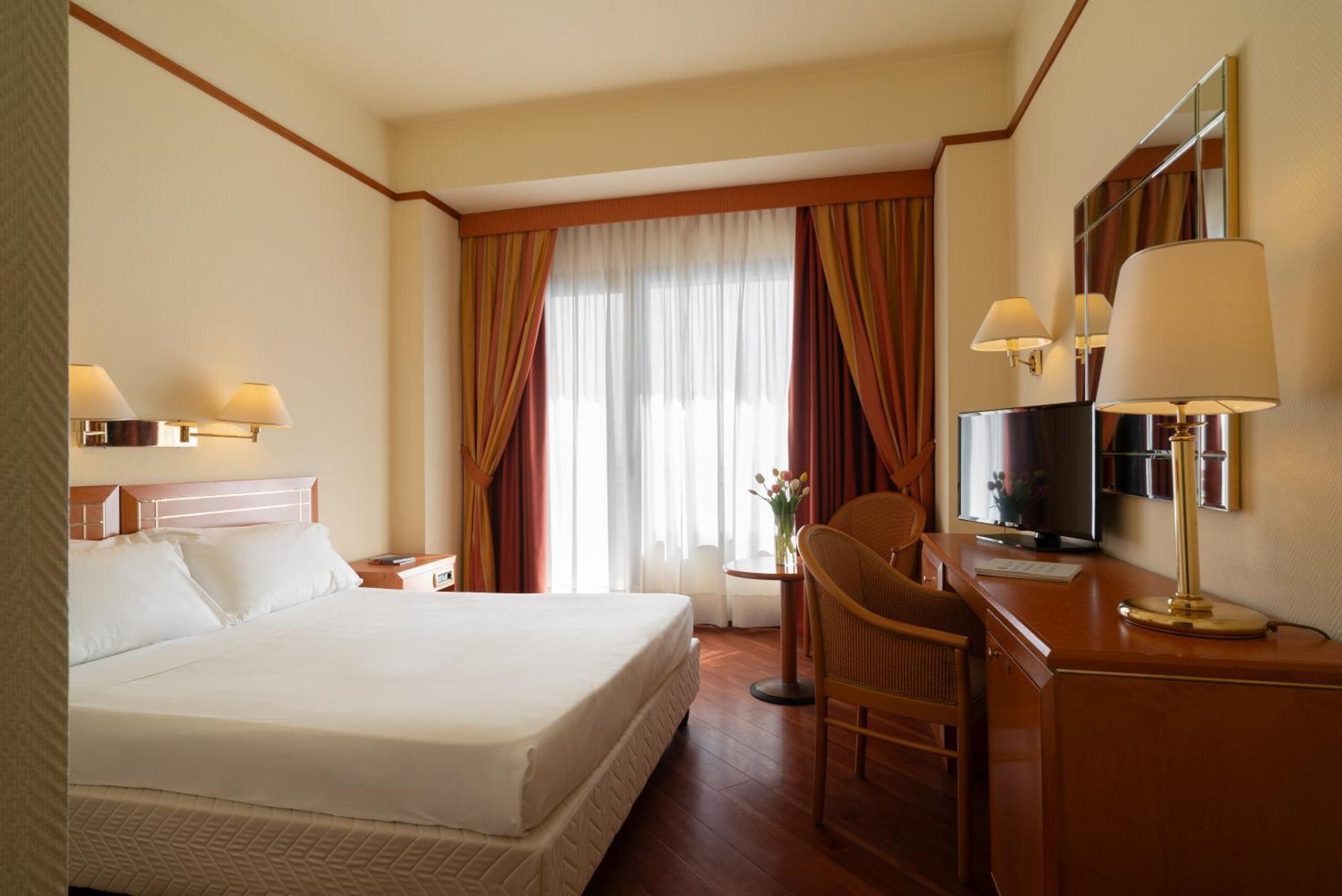 Delfino Hotel Taranto