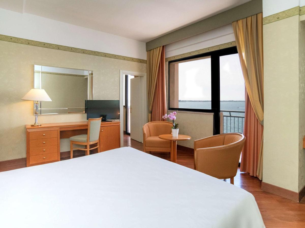 Delfino Hotel 4*